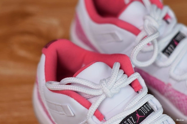 Bmlin Shoes Low Pink AH7860-106 11 Jordan Air Snakeskin WMNS 0824